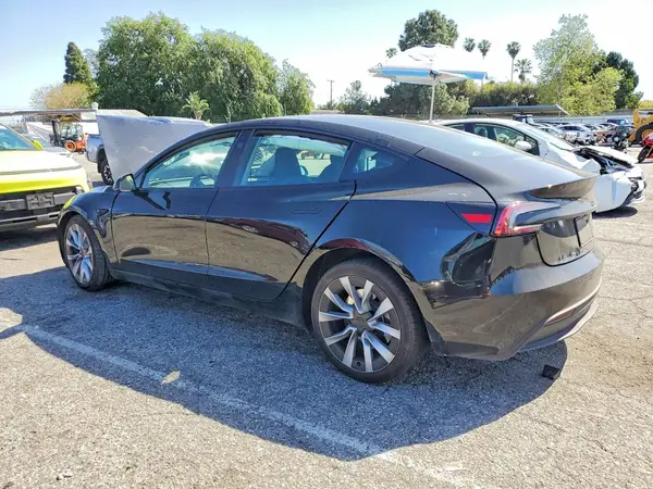 5YJ3E1EB5RF835573 2024 TESLA MODEL 3 - Image 2
