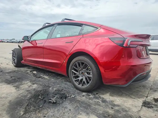5YJ3E1EB5RF847917 2024 TESLA MODEL 3 - Image 2