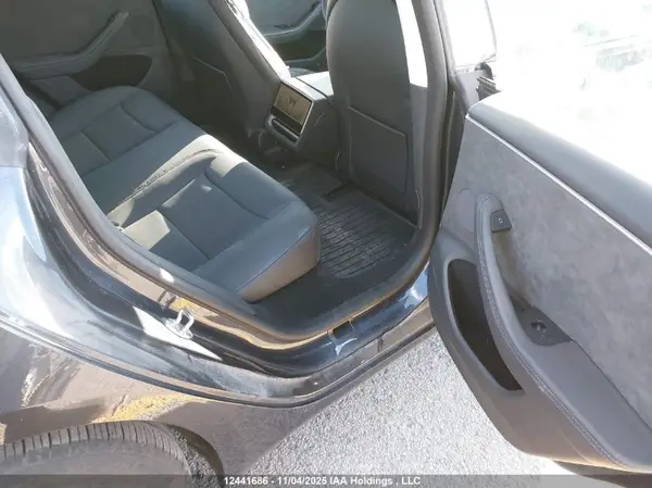 5YJ3E1EB5RF855094 2024 TESLA MODEL 3 - Image 8