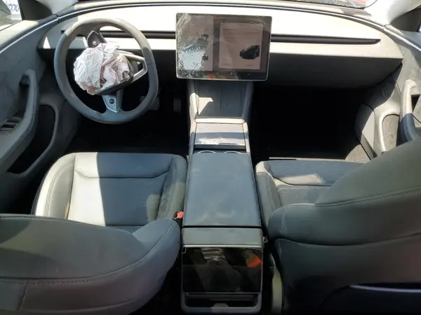 5YJ3E1EB5SF048757 2025 TESLA MODEL 3 - Image 8