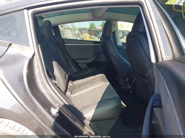 5YJ3E1EB5SF064926 2025 TESLA MODEL 3 - Image 8