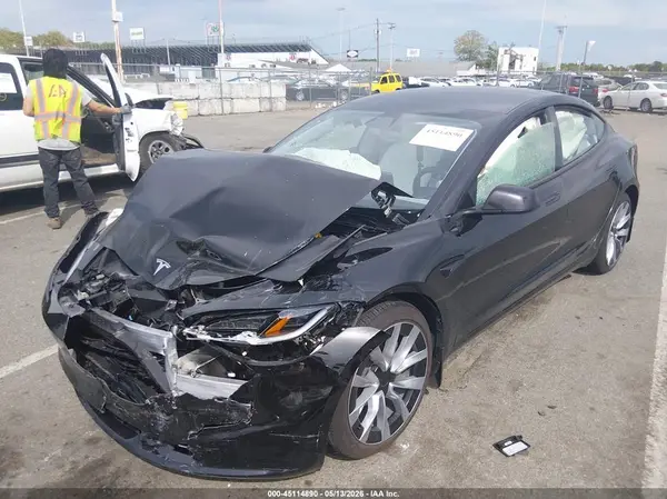 5YJ3E1EB5SF065056 2025 TESLA MODEL 3 - Image 2
