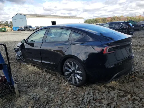 5YJ3E1EB5SF066983 2025 TESLA MODEL 3 - Image 2