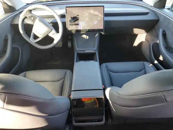 5YJ3E1EB5SF068815 2025 TESLA MODEL 3 - Image 8