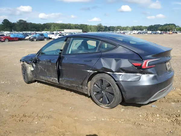 5YJ3E1EB5SF883774 2025 TESLA MODEL 3 - Image 2