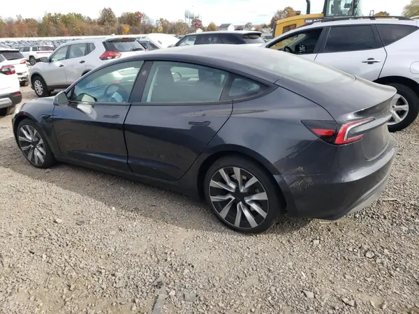 5YJ3E1EB5SF891003 2025 TESLA MODEL 3 - Image 2