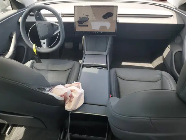 5YJ3E1EB5SF904316 2025 TESLA MODEL 3 - Image 8