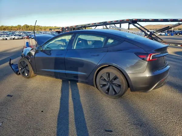5YJ3E1EB5SF909502 2025 TESLA MODEL 3 - Image 2