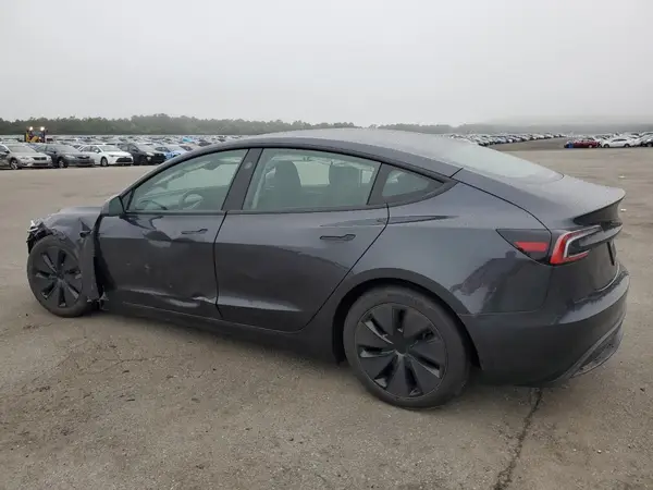 5YJ3E1EB5SF911265 2025 TESLA MODEL 3 - Image 2