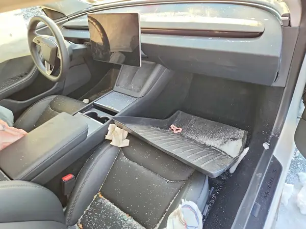 5YJ3E1EB5SF912464 2025 TESLA MODEL 3 - Image 8