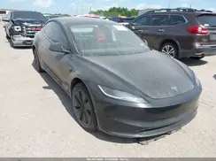 5YJ3E1EB5SF914621 2025 TESLA MODEL 3