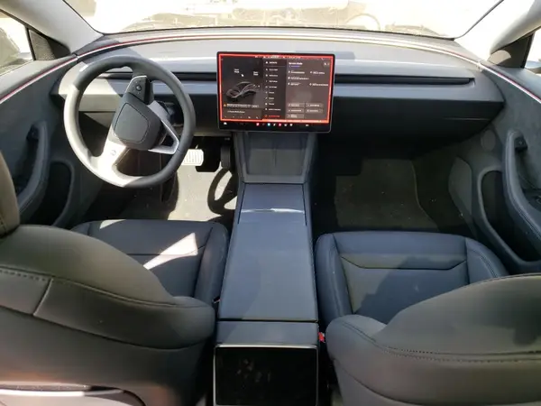 5YJ3E1EB5SF927532 2025 TESLA MODEL 3 - Image 8