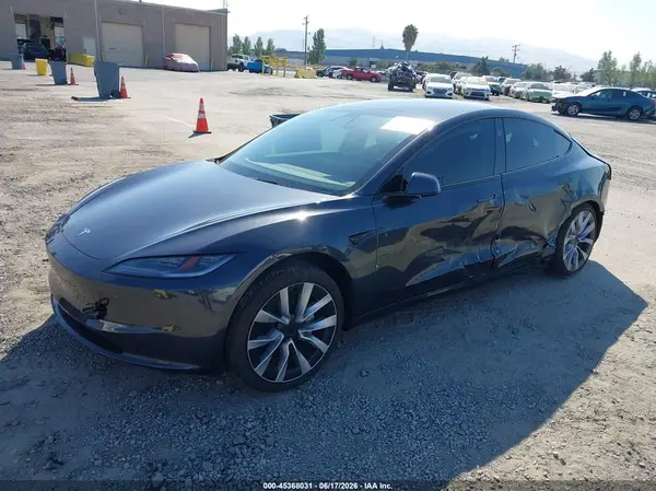 5YJ3E1EB5SF928311 2025 TESLA MODEL 3 - Image 2