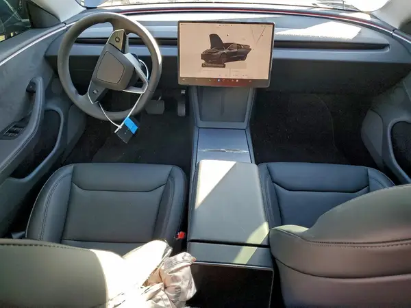 5YJ3E1EB5SF939115 2025 TESLA MODEL 3 - Image 8