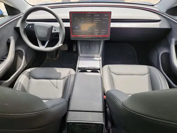 5YJ3E1EB5SF951572 2025 TESLA MODEL 3 - Image 8