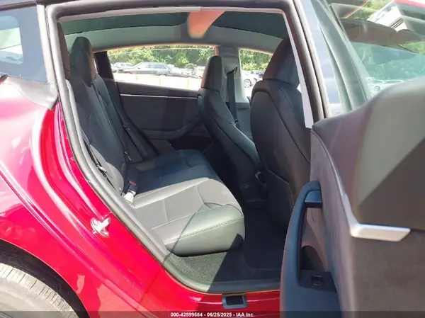 5YJ3E1EB5SF951846 2025 TESLA MODEL 3 - Image 8