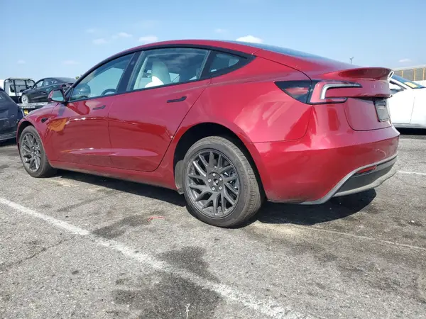 5YJ3E1EB5SF953838 2025 TESLA MODEL 3 - Image 2
