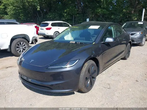 5YJ3E1EB5SF962443 2025 TESLA MODEL 3 - Image 2
