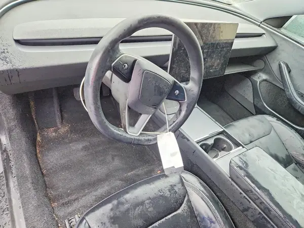 5YJ3E1EB5SF977122 2025 TESLA MODEL 3 - Image 8