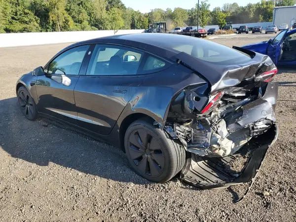 5YJ3E1EB5SF977766 2025 TESLA MODEL 3 - Image 2