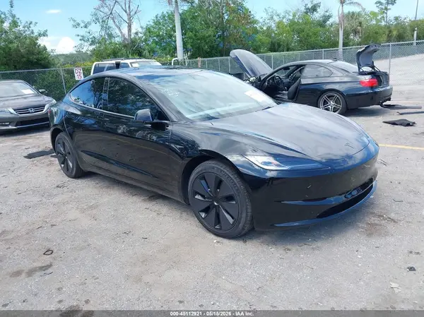 5YJ3E1EB5TF121336 2026 TESLA MODEL Y - Image 1