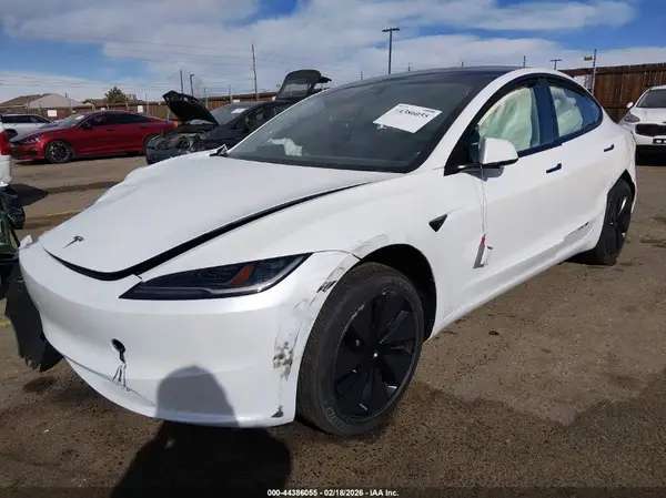 5YJ3E1EB5TF121532 2026 TESLA MODEL 3 - Image 2