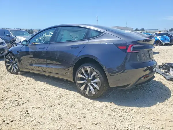 5YJ3E1EB5TF159732 2026 TESLA MODEL 3 - Image 2