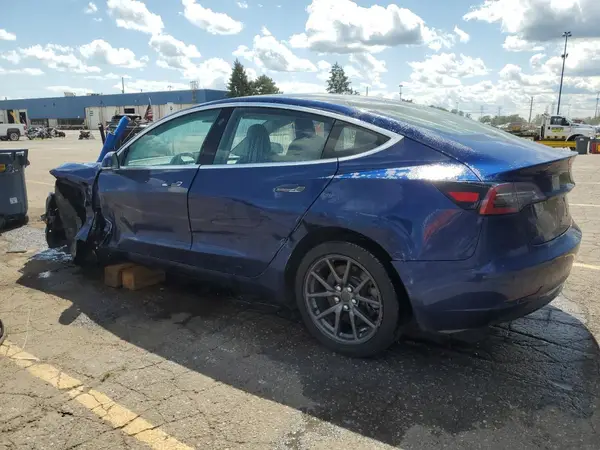 5YJ3E1EB6JF054212 2018 TESLA MODEL 3 - Image 2