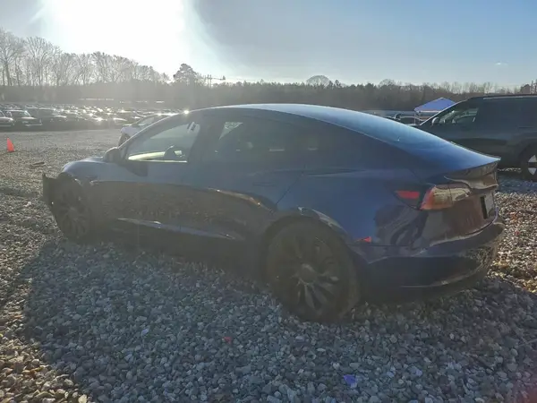 5YJ3E1EB6JF063668 2018 TESLA MODEL 3 - Image 2