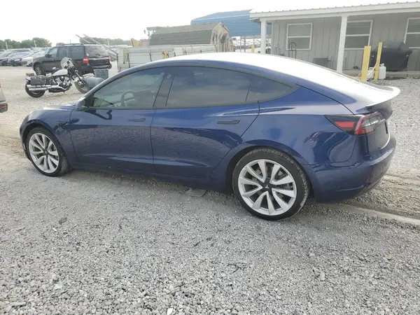 5YJ3E1EB6JF063685 2018 TESLA MODEL 3 - Image 2