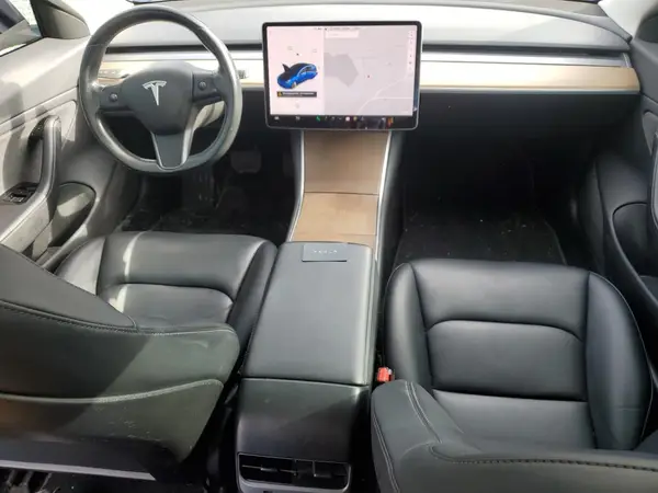 5YJ3E1EB6JF063685 2018 TESLA MODEL 3 - Image 8
