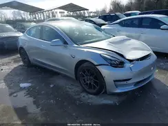 5YJ3E1EB6JF065064 2018 TESLA MODEL 3