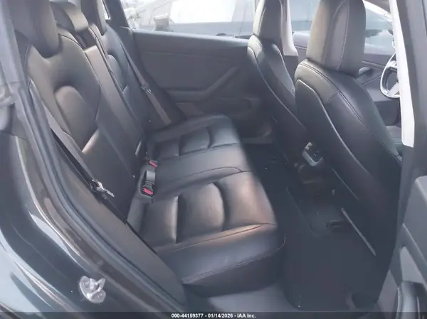 5YJ3E1EB6JF068773 2018 TESLA MODEL 3 - Image 8