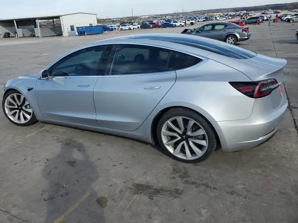 5YJ3E1EB6JF069289 2018 TESLA MODEL 3 - Image 2