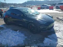 5YJ3E1EB6JF069762 2018 TESLA MODEL 3