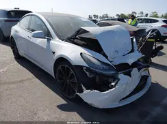 5YJ3E1EB6JF072757 2018 TESLA MODEL 3