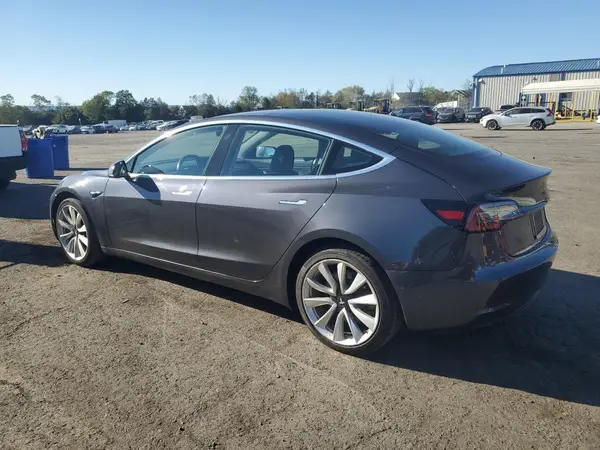 5YJ3E1EB6JF076999 2018 TESLA MODEL 3 - Image 2