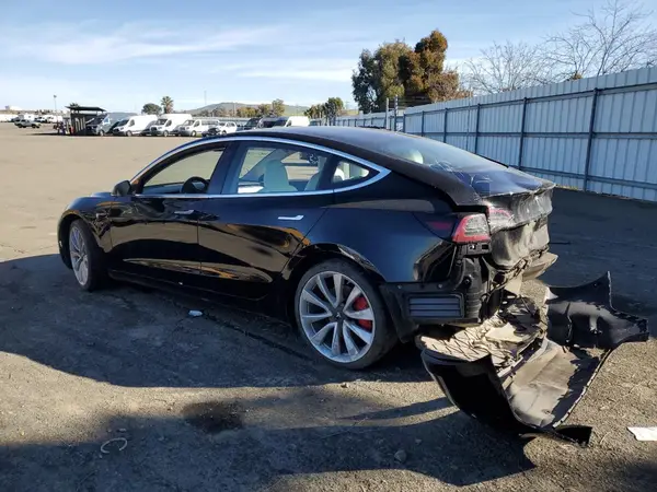 5YJ3E1EB6JF078641 2018 TESLA MODEL 3 - Image 2