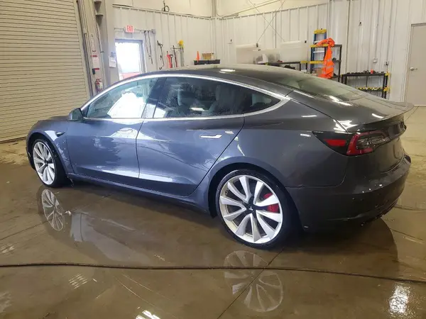 5YJ3E1EB6JF079983 2018 TESLA MODEL 3 - Image 2