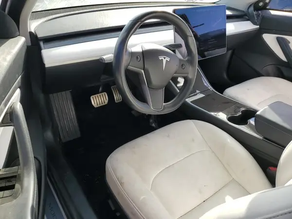 5YJ3E1EB6JF082270 2018 TESLA MODEL 3 - Image 8