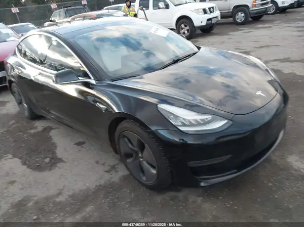 5YJ3E1EB6JF085444 2018 TESLA MODEL 3 - Image 1