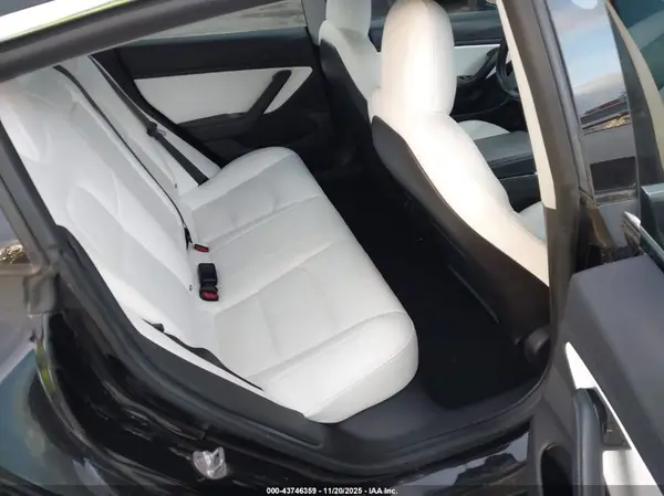 5YJ3E1EB6JF085444 2018 TESLA MODEL 3 - Image 8