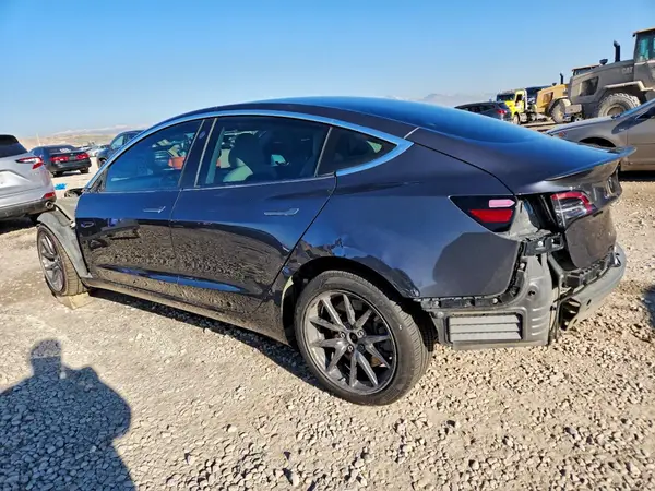 5YJ3E1EB6JF085718 2018 TESLA MODEL 3 - Image 2