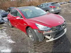 5YJ3E1EB6JF085900 2018 TESLA MODEL 3