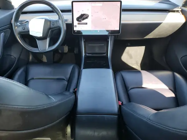 5YJ3E1EB6JF088182 2018 TESLA MODEL 3 - Image 8