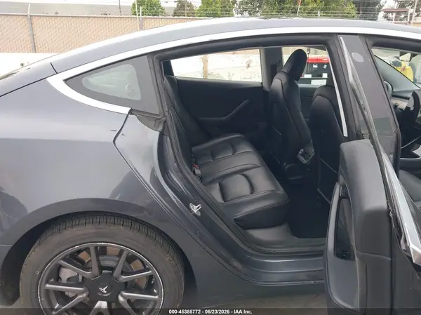 5YJ3E1EB6JF089834 2018 TESLA MODEL 3 - Image 8