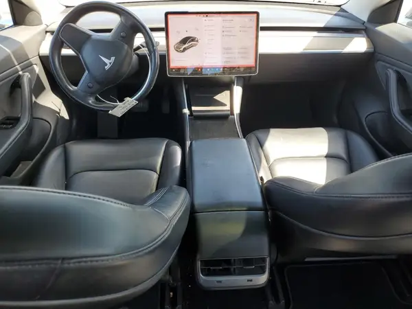 5YJ3E1EB6JF090837 2018 TESLA MODEL 3 - Image 8
