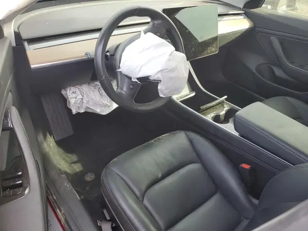 5YJ3E1EB6JF091440 2018 TESLA MODEL 3 - Image 8