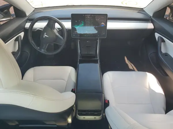 5YJ3E1EB6JF096198 2018 TESLA MODEL 3 - Image 8