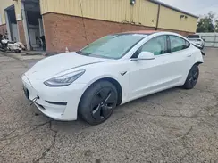 5YJ3E1EB6JF096976 2018 TESLA MODEL 3